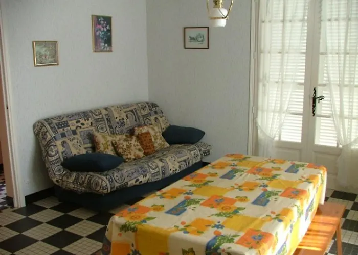 Holiday home Maison A Barbatre, 200 M De La Plage, 4/6 Pers, Parking - Fr-1-823-93 Barbatre