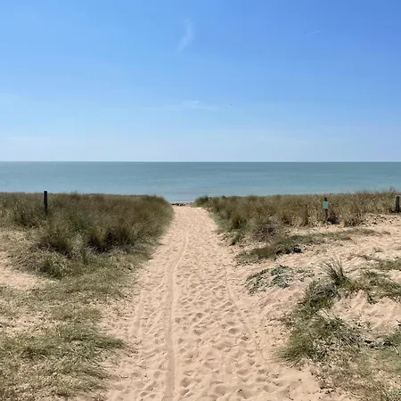 Maison à Barbâtre, 200 M De La Plage, 4/6 Pers, Parking - Fr-1-823-93 Casa de Férias