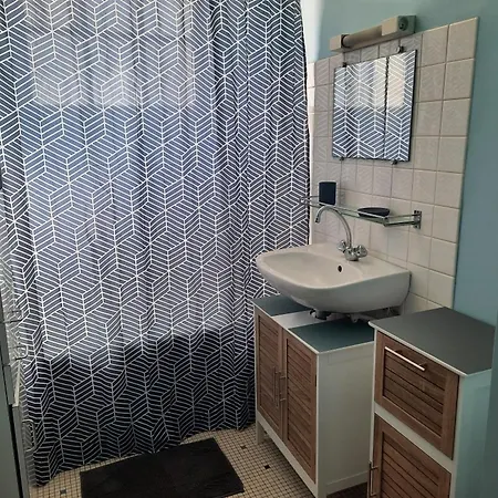 Maison à Barbâtre, 200 M De La Plage, 4/6 Pers, Parking - Fr-1-823-93 * Barbâtre